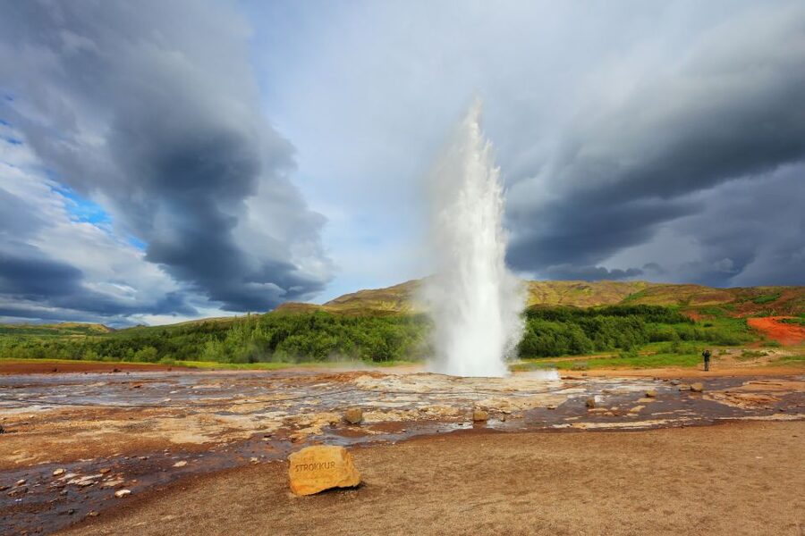 Reykjavik: Golden Circle Day Tour with optional Blue Lagoon - Geysir and Strokkur: Iceland’s reliable burst of heat
