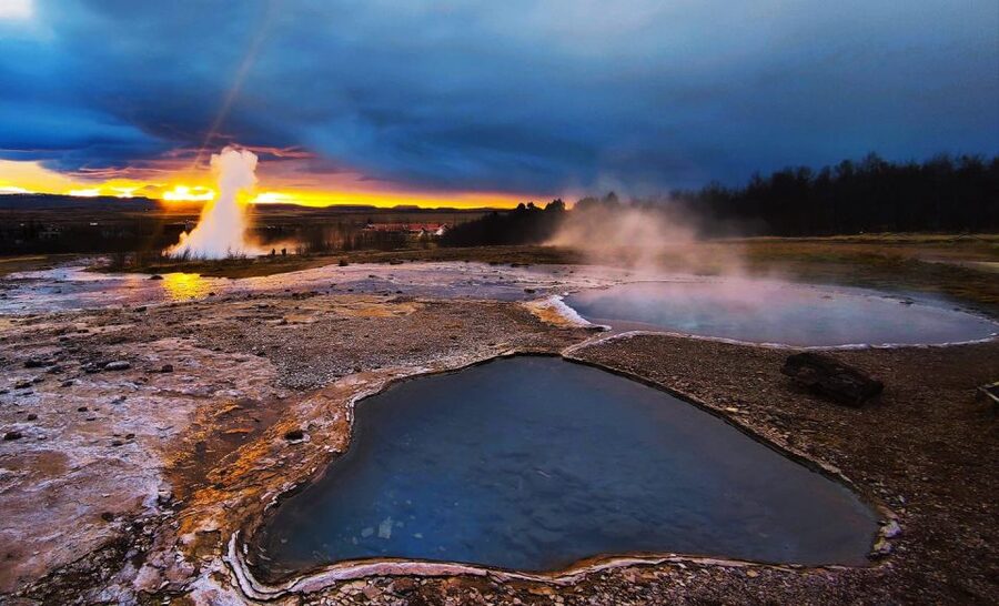 Reykjavik: Golden Circle, Kerid Crater and Sky Lagoon Tour - Strokkur and the hot ground at Haukadalur