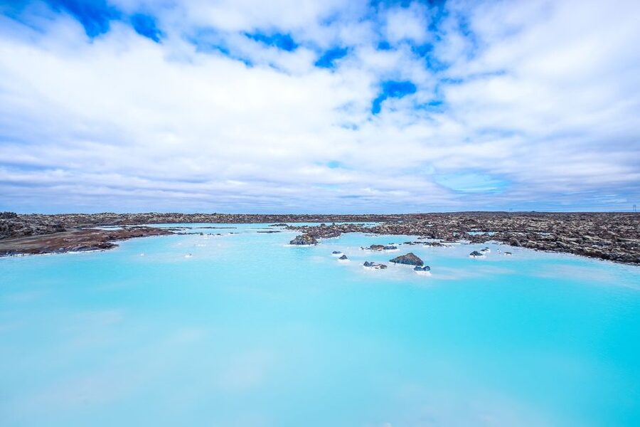 Reykjavík: Golden Circle Minibus Tour & Blue Lagoon Transfer - Geysir and Strokkur: the dependable eruption