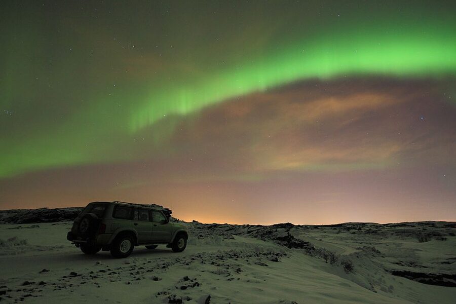 Reykjavik: Golden Circle & Northern Lights 4x4 Tour - Why combine the Golden Circle with the Northern Lights?