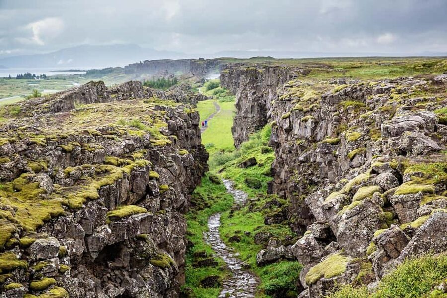 Reykjavík: Golden Circle, Secret Lagoon, & Friðheimar Tour - The minibus, timing, and group experience