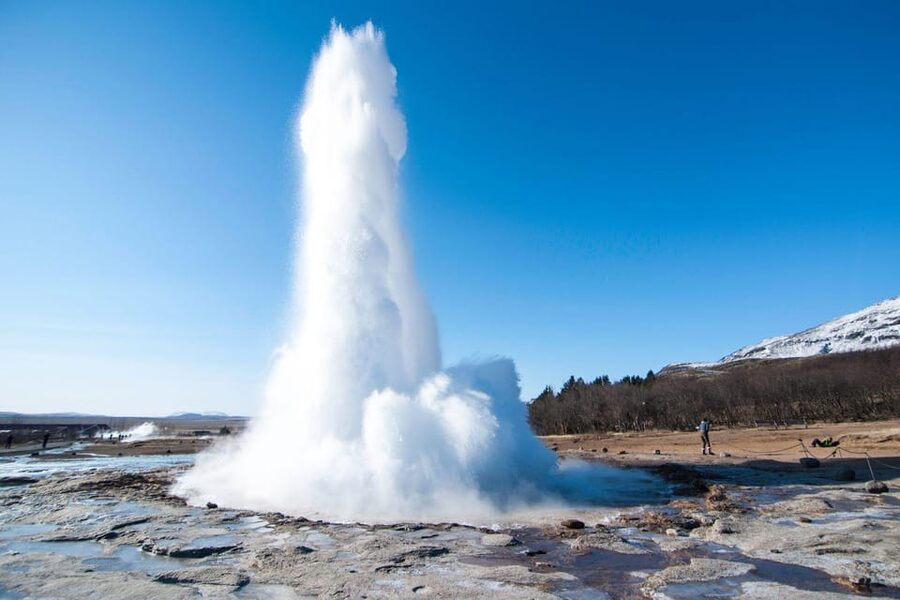 Reykjavik: Golden Circle Super Jeep Tour with Snowmobiling - Key details to know before booking