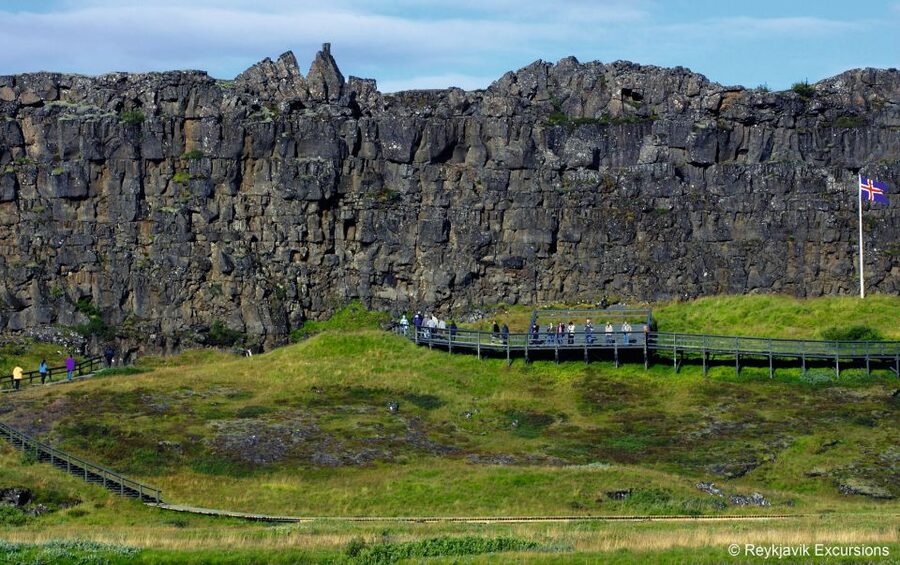 Reykjavik: Golden Circle Tour and Blue Lagoon Admission - The return to Reykjavik and the second bus journey