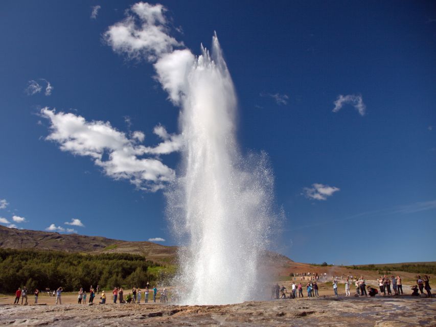 Reykjavik: Golden Circle Tour and Blue Lagoon Admission - Blue Lagoon Comfort Package: what you receive