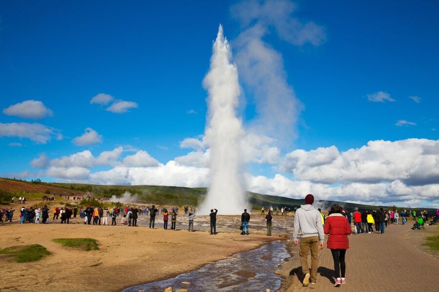 Reykjavik: Golden Circle Tour with Blue Lagoon Visit & Entry - Pickup in Reykjavik requires a little planning