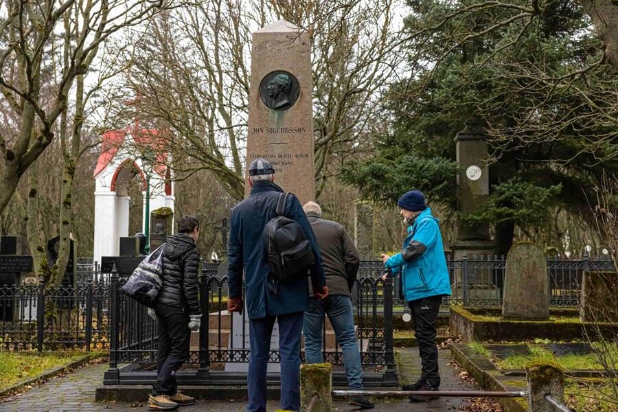 Reykjavik: Guided Folklore Walking Tour - Why this Reykjavik folklore walk is different