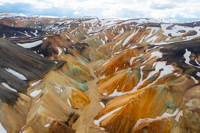 Reykjavík: Landmannalaugar & Icelandic Highlands Super Jeep Tour - Why Landmannalaugar is worth the long ride
