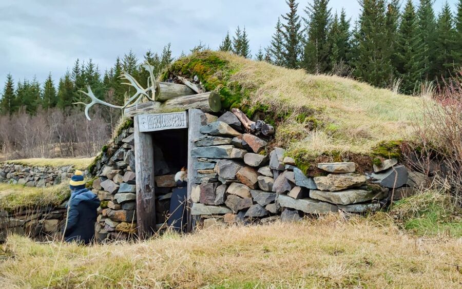 Reykjavik: Lava Cave, Hot Springs, and Waterfalls Tour - Reykholt and Snorralaug: where nature meets Icelandic history