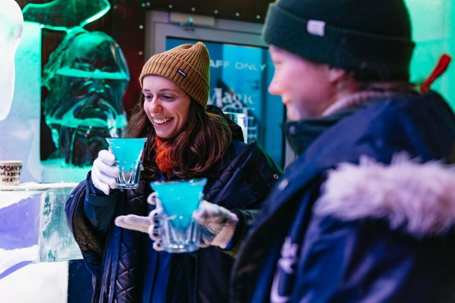 Reykjavik: Magic Ice Bar Entrance and Welcome Drink - Finding the ice bar below Álafoss