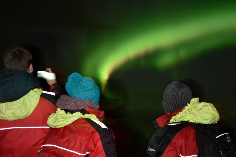 Reykjavík: Northern Lights Cruise - A warm saloon when the weather turns sharp