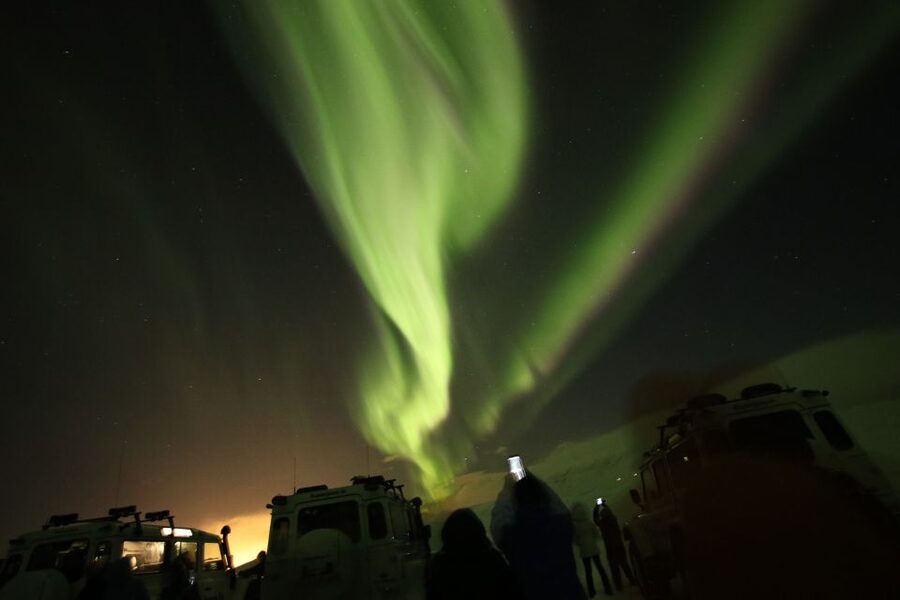 Reykjavik: Northern Lights Experience by Superjeep - Leaving Reykjavik after dark