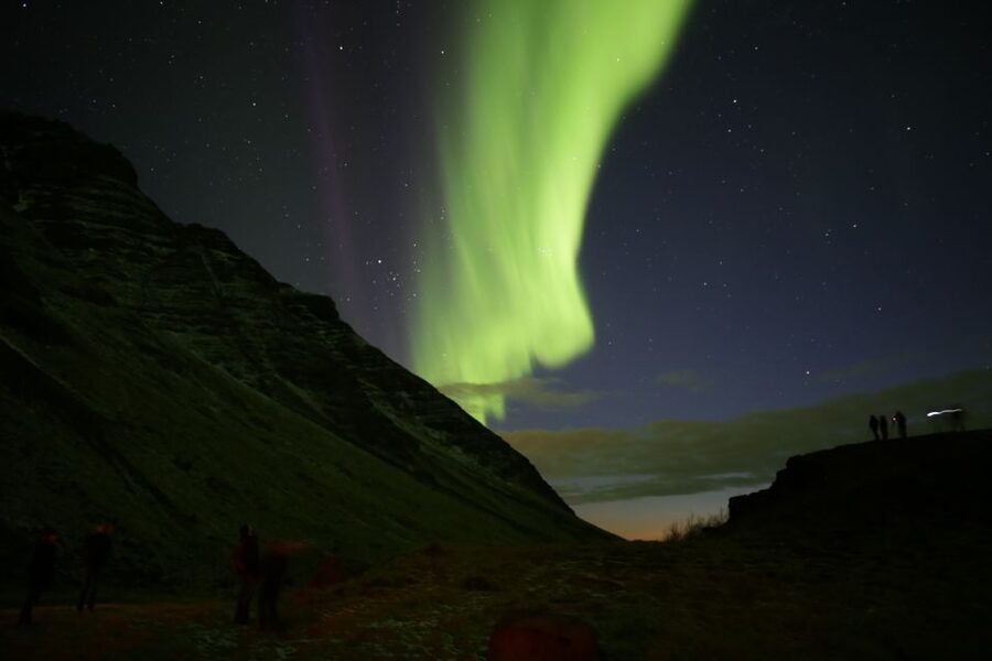 Reykjavik: Northern Lights Experience by Superjeep - Why your first night is the smartest booking choice