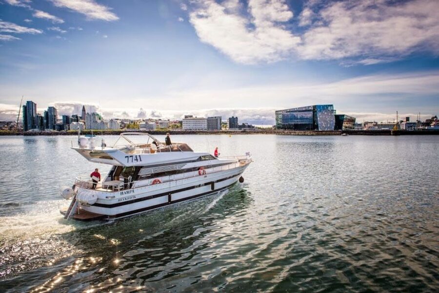 Reykjavik: Northern Lights Motor Yacht Cruise - Waiting for the Aurora Borealis