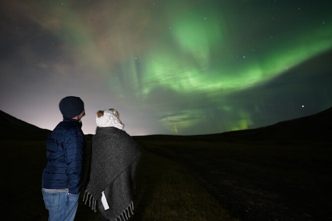 Reykjavik Northern Lights Tour with Pro Aurora Photos Small Group - Stop one: leaving the city for darker skies