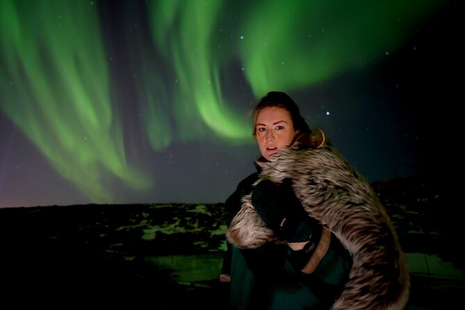 Reykjavik Northern Lights Tour with Pro Aurora Photos Small Group - Guides who add science, stories, and energy
