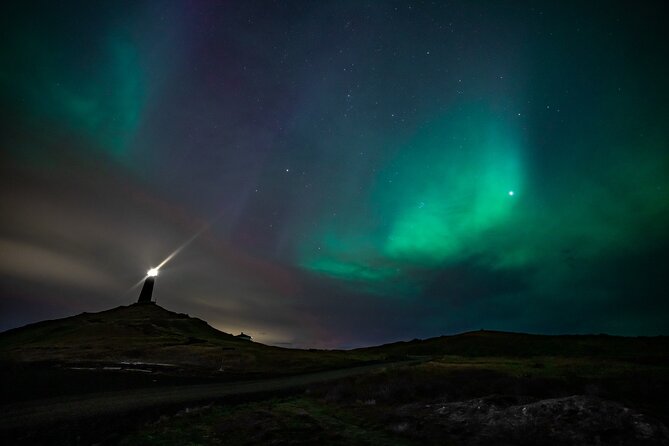 Reykjavik Northern Lights Tour with Professional Photographer - The guide makes the difference