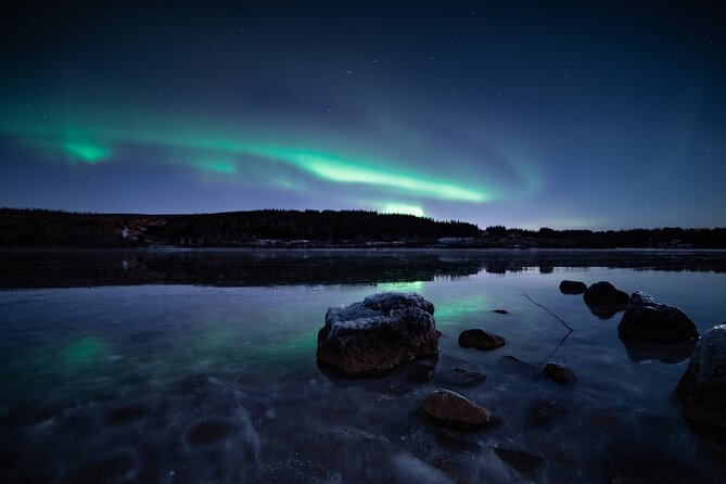 Reykjavik Northern Lights Tour with Professional Photographer - What four hours really means