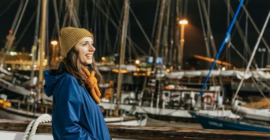 Reykjavik: Northern Lights Yacht Tour - Why sailing away from Reykjavik helps