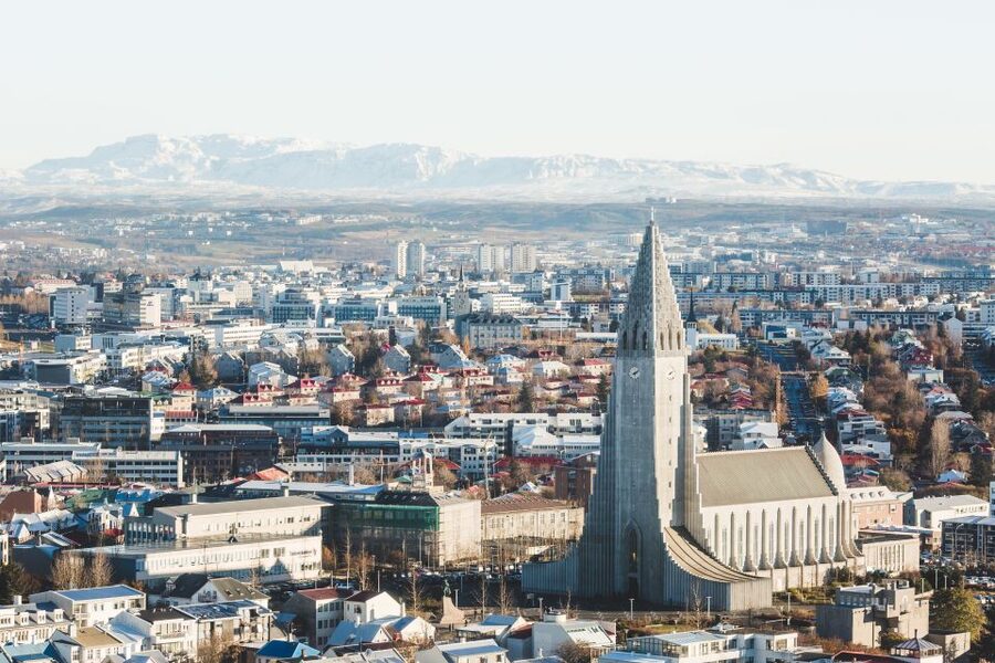 Reykjavik: Panoramic Helicopter Flight with Summit Landing - Making the Most of the 40 Minutes
