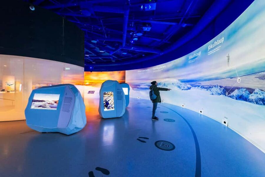 Reykjavik: Perlan Museum Wonders of Iceland Entrance Ticket - Áróra gives you a northern lights evening in daylight