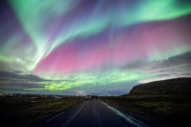 Reykjavik Private Northern Lights Tour with Pro Photographer - The photographer changes the evening