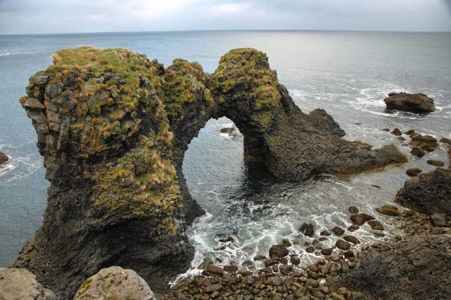 Reykjavik: Private Snaefellsnes and Kirkjufell Jeep Tour - Black beaches, craters, lighthouses, and coastal views