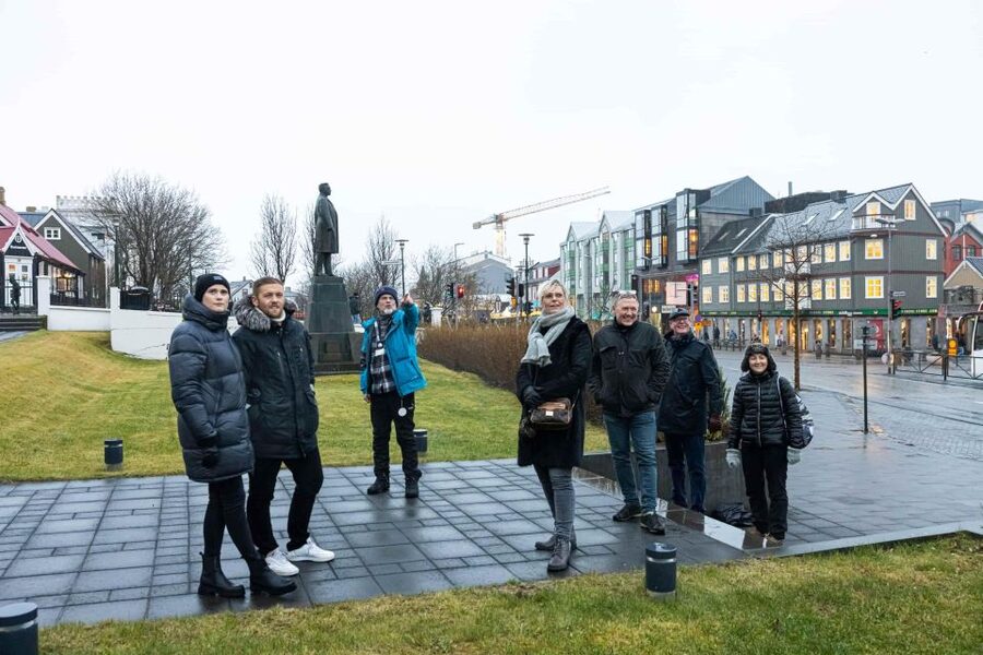 Reykjavik: Sightseeing Walking Tour with a Viking - Ægisgarður and Reykjavik Harbour
