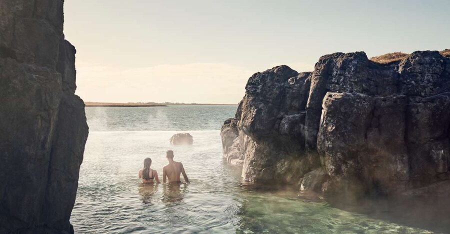 Reykjavik: Sky Lagoon Entrance Pass With 7-Step Spa Ritual - Step 1: Laug, the warm lagoon