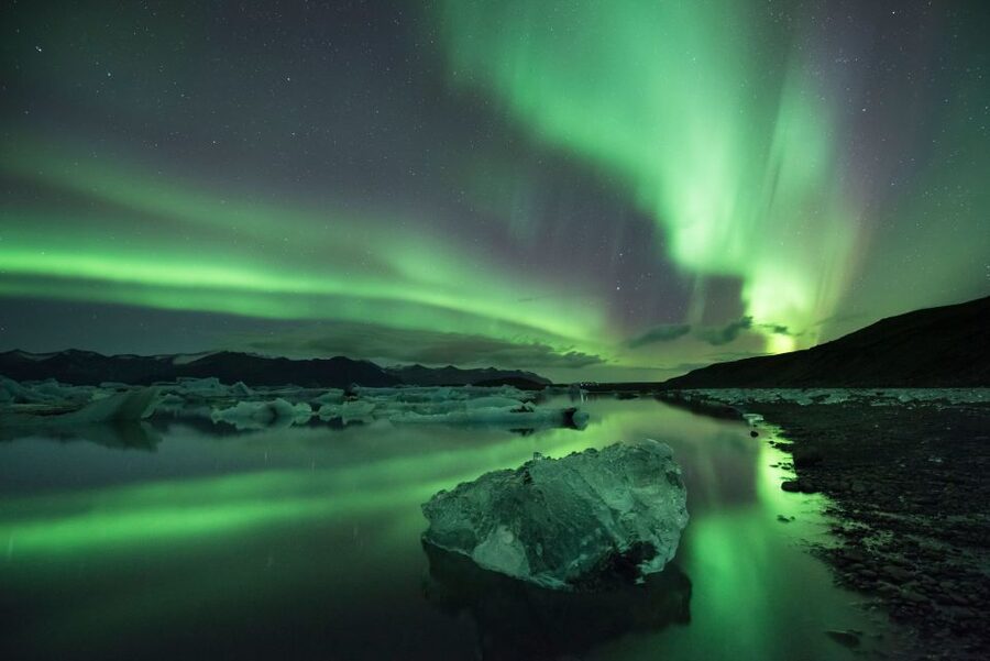Reykjavik: Small Group Northern Lights Tour - Key points to know before booking
