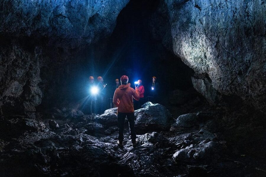 Reykjavik: Snæfellsnes Day Trip with Vatnshellir Lava Cave - Key points to know before booking
