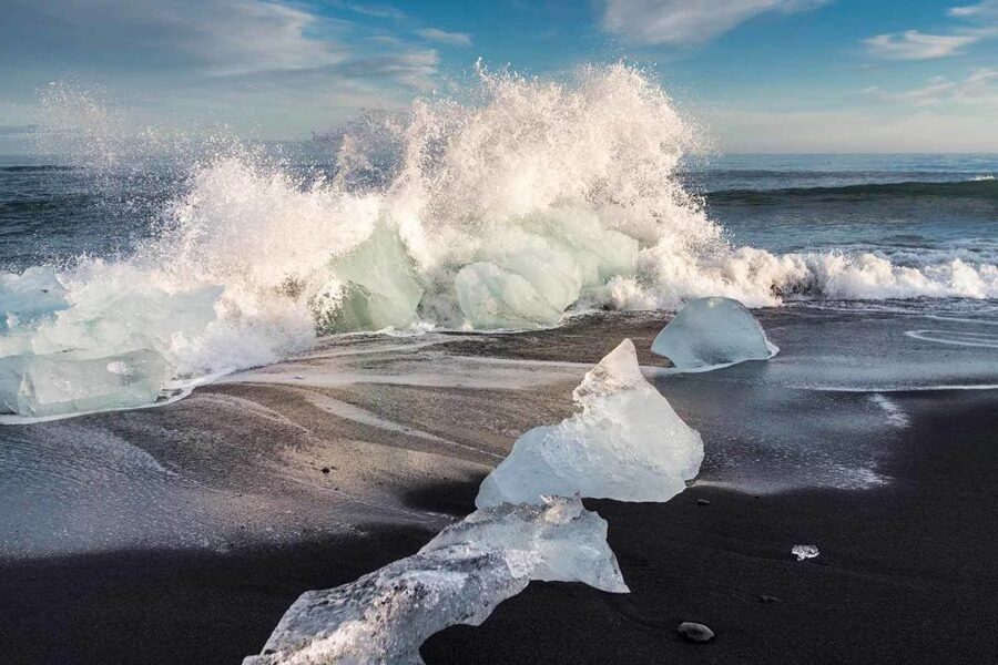 Reykjavik: South Coast, Diamond Beach, and Jökulsárlón Tour - Winter, summer, and the northern lights bonus