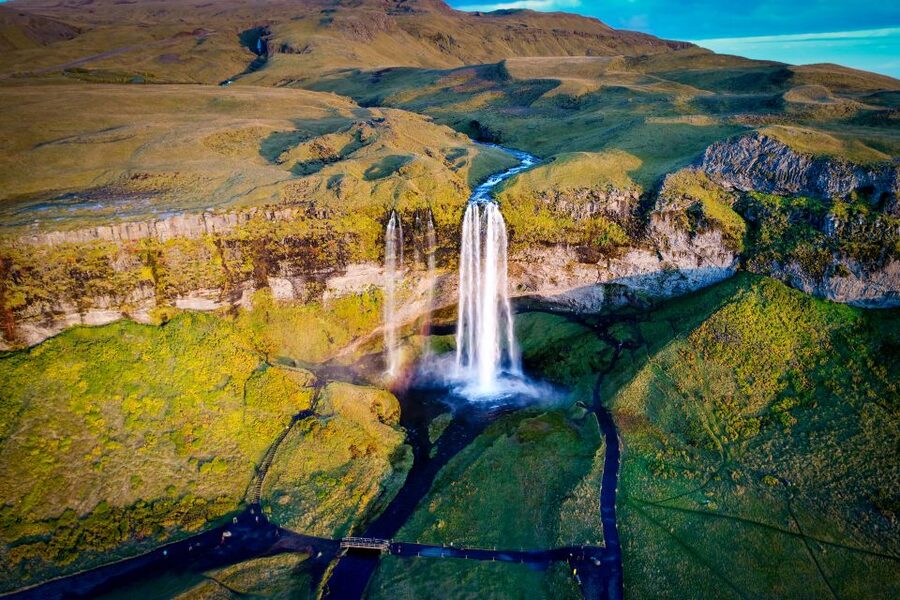 Reykjavík: South Coast Waterfalls, Black Sand & Glacier Tour - Why the South Coast makes such a good day trip