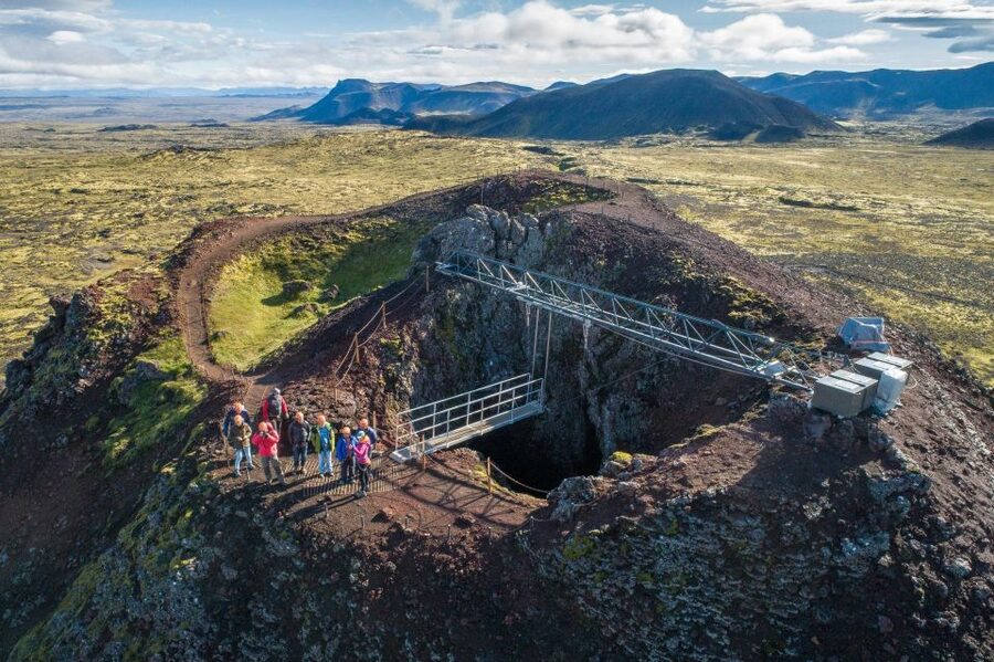 Reykjavik: Thrihnukagigur Volcano Guided Hiking Day Trip - Safety Gear and the Crater Platform