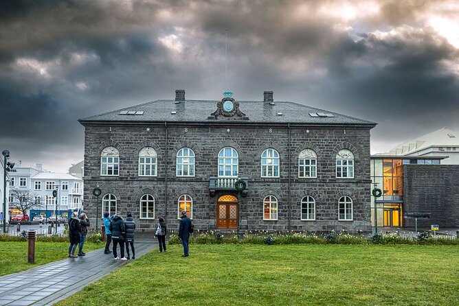 Reykjavik Walking Tour - Walk with a Viking - Why this Reykjavík walk works well at the start