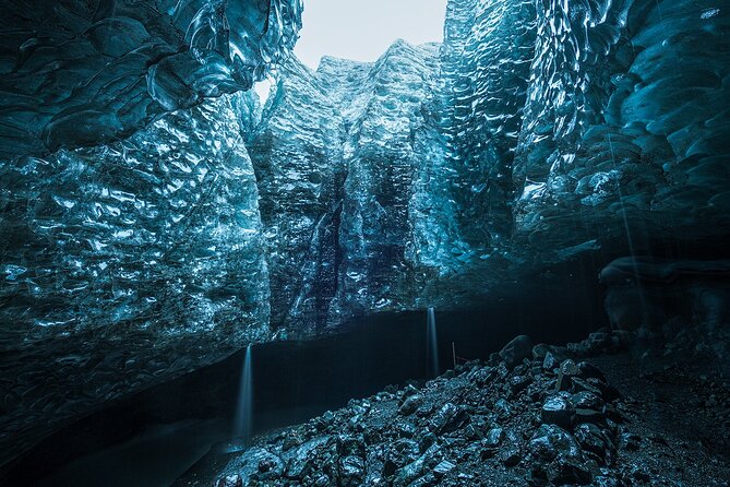 Sapphire Ice Cave Tour from Jökulsárlón - Extra Small Group - What the small group changes