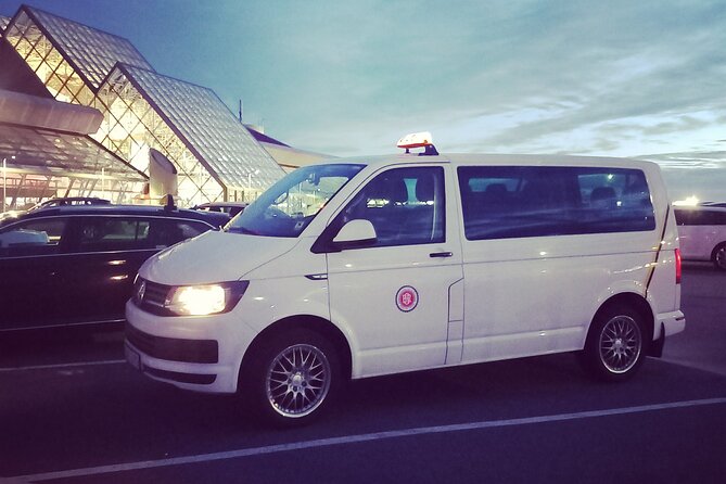 Shared Ride To Airport - From Your Hotel Without Changing Car - Why hotel pickup matters in Reykjavik