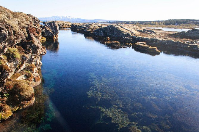 Silfra Drysuit Snorkeling with Free Photos - Meet on Location - The safety briefing is part of the experience