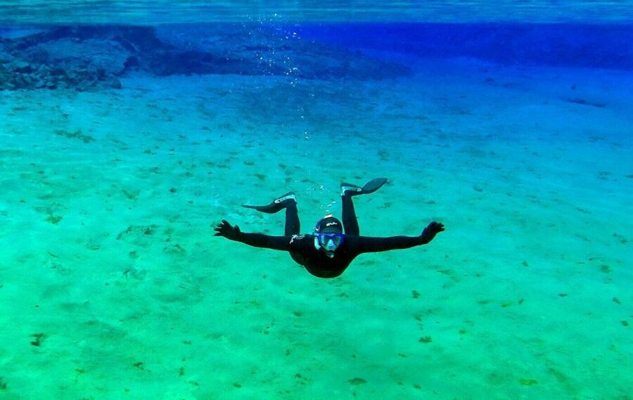 Silfra: Half-Day Snorkeling Day Trip with Underwater Photos - The guides make a real difference