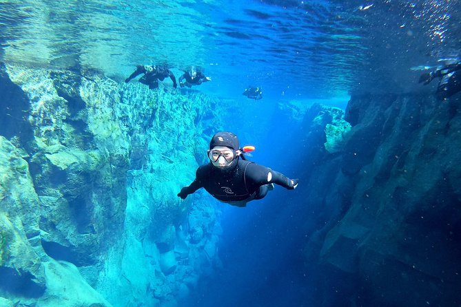 Silfra Wetsuit Snorkeling Tour with Underwater Photos - From Reykjavik - The 45-minute ride from Reykjavik to Thingvellir
