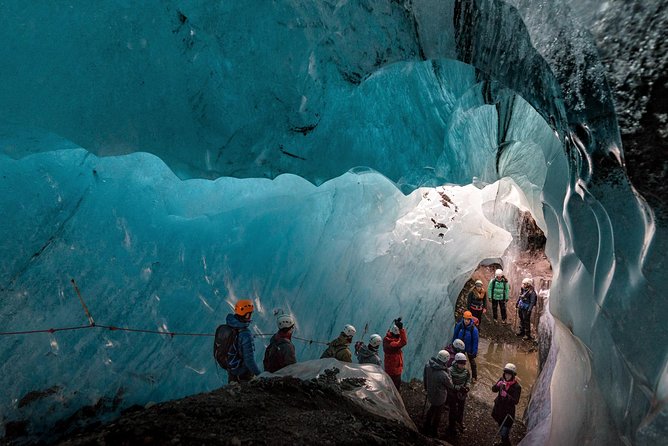 Skaftafell: Blue Ice Cave & Glacier Hike on Vatnajökull - Crevasses, moulins, and the guide’s stories