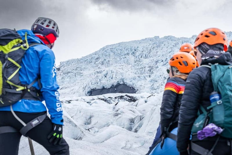 Skaftafell: Half-Day Vatnajökull National Park Glacier Hike - Crampons, helmets, and the first steps on Falljökull