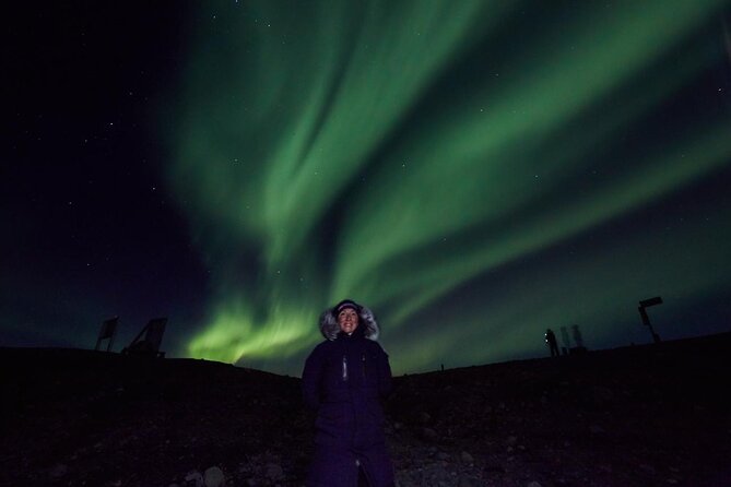 Small group Hunting for the Northern Lights in Reykjavík engrus - What the guide adds beyond the lights
