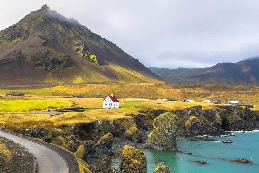 Snaefellsnes Peninsula Adventure: Small Group from Reykjavik - Kirkjufell delivers the famous Iceland view