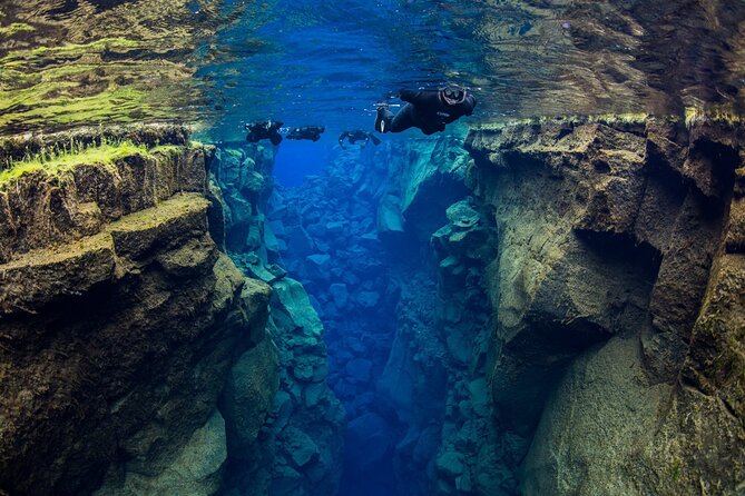 Snorkel the Silfra Fissure-Meet on Location (Free Photos & Cocoa) - Meeting your guide at Thingvellir National Park