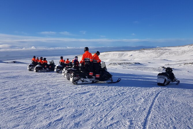 Snowmobiling on Eyjafjallajökull - Warm clothing, helmets, and what you still need