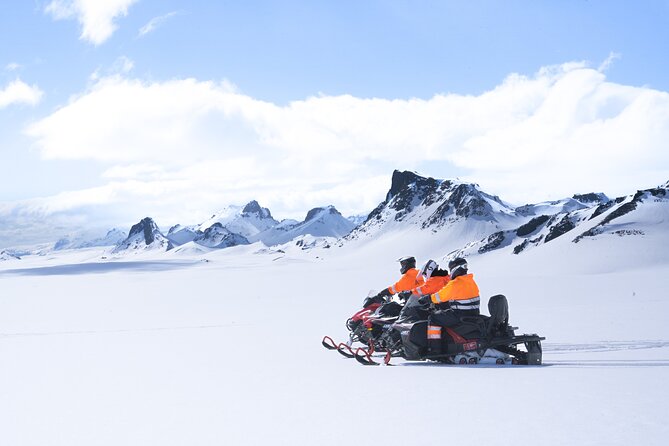Snowmobiling on Langjökull Glacier from Geysir Area - The photo stop and switching drivers