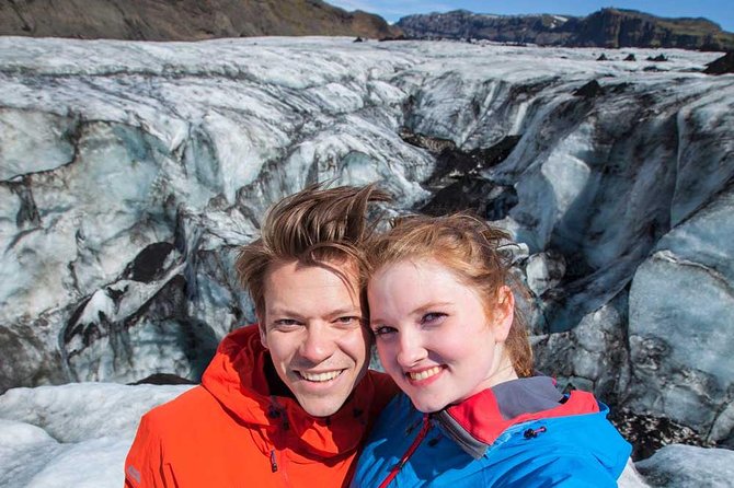 Sólheimajökull Glacier Hike – Adventure in a Small Group - The guides make or break the experience