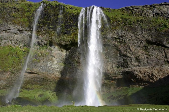 South Coast and Glacier Hike from Reykjavik - Getting to Sólheimajökull by bus
