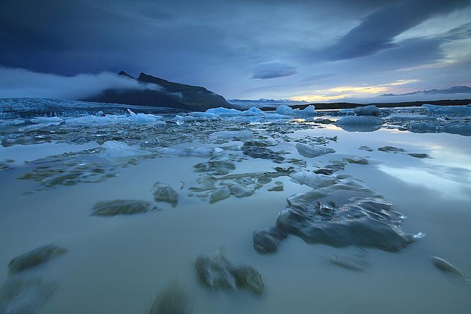South Coast and Glacier Lagoon Day Trip by Super Jeep from Reykjavik - Vík, a useful pause in the long drive