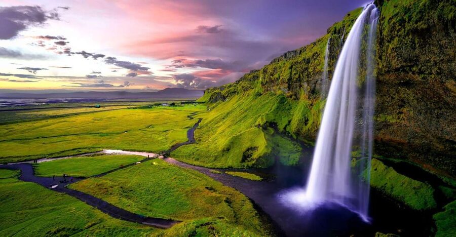 South Coast of Iceland. Black beach, glaсier, waterfalls... - Skógafoss brings the roar